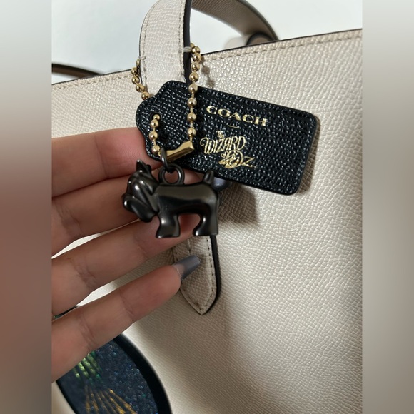 Wizard of Oz Coach Highline with motif tote *RARE* - Picture 4 of 16